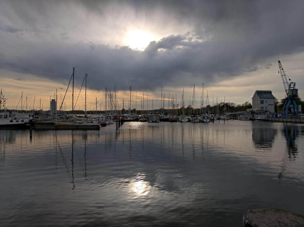 Ostsee Hausboot Schleswig Ostseeblick 1 외부 사진